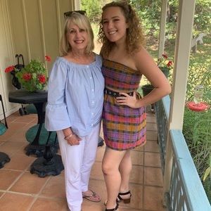 Meet your Posher, Laura